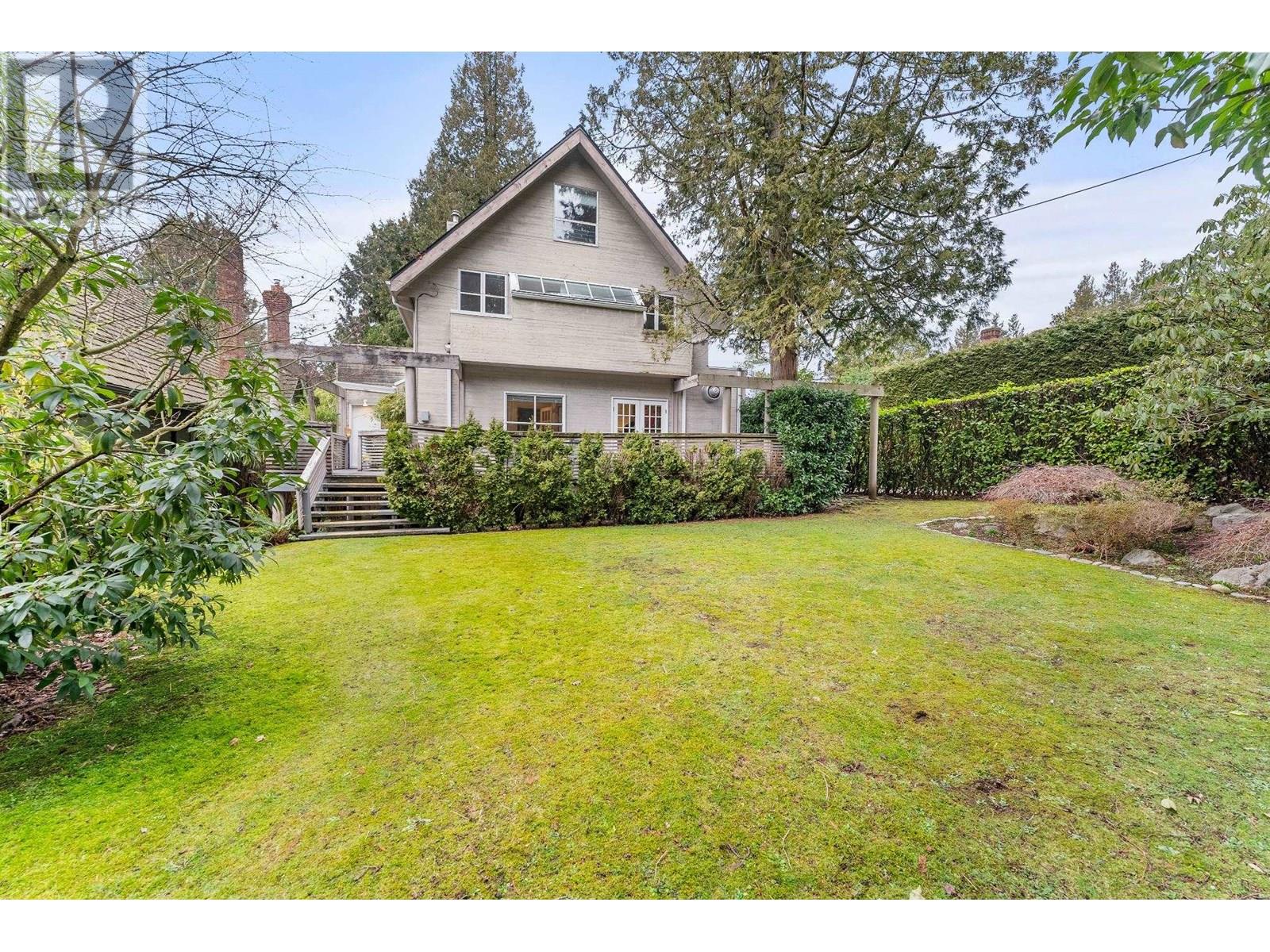 Listing Picture 8 of 35 : 2850 W 47TH AVENUE, Vancouver / 溫哥華 - 魯藝地產 Yvonne Lu Group - MLS Medallion Club Member