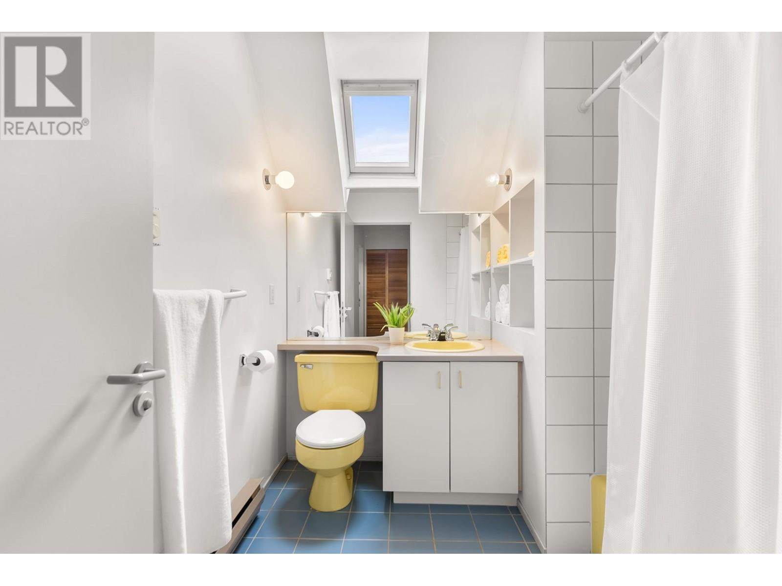 Listing Picture 31 of 35 : 2850 W 47TH AVENUE, Vancouver / 溫哥華 - 魯藝地產 Yvonne Lu Group - MLS Medallion Club Member