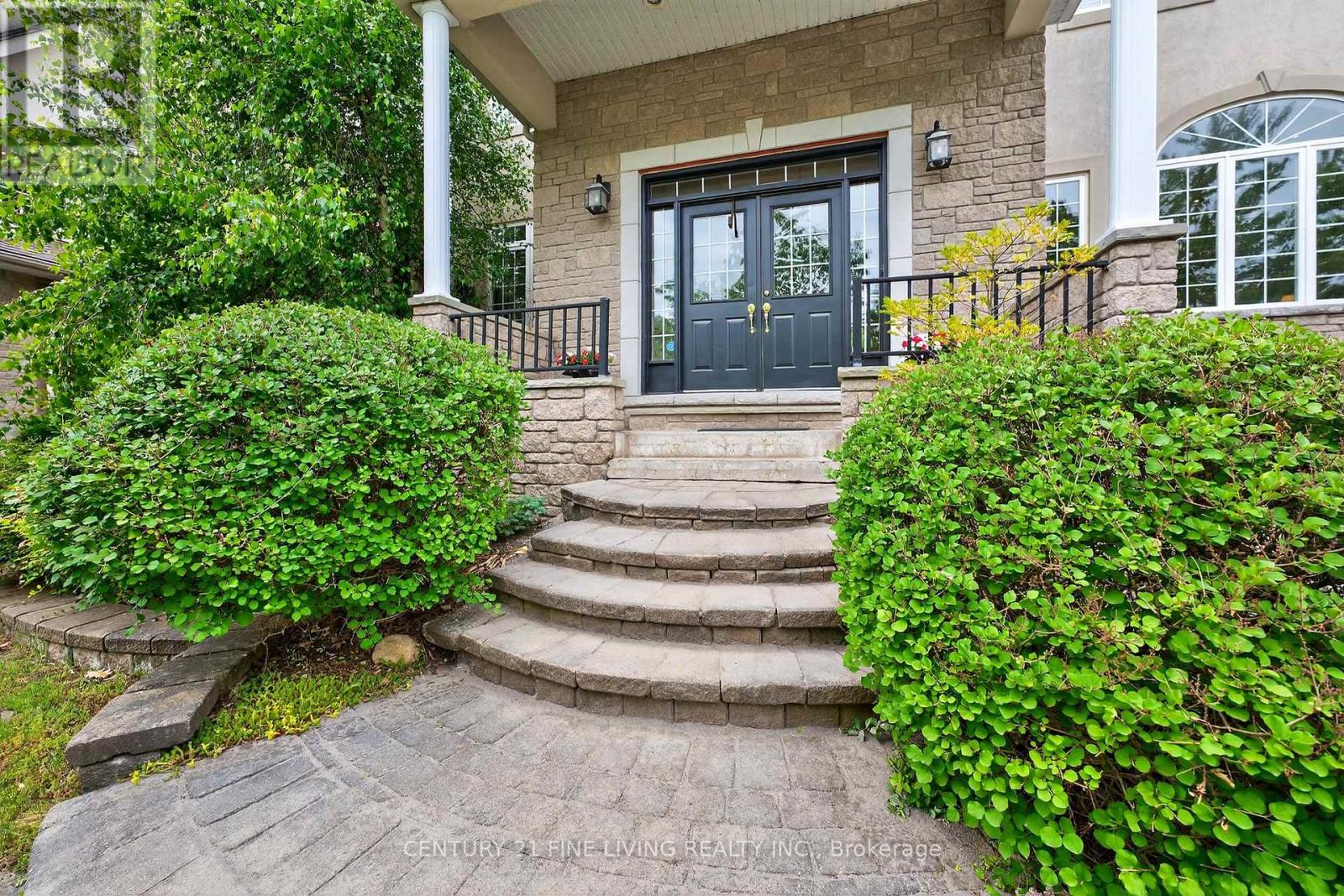 Property at 46 CUMMING DRIVE image 3