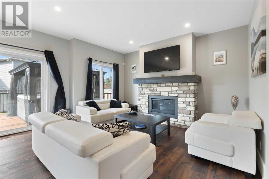 Property at 206 Bayside Loop SW image 2
