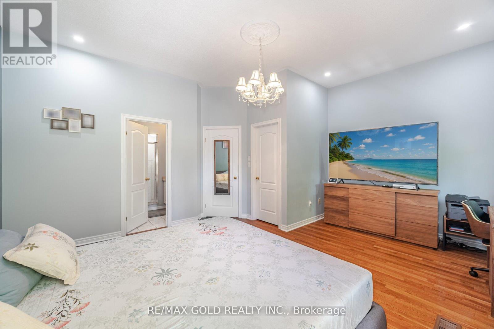 10 - 61 Nelson Street W, Brampton, Ontario  L6X 1C4 - Photo 15 - W12261076