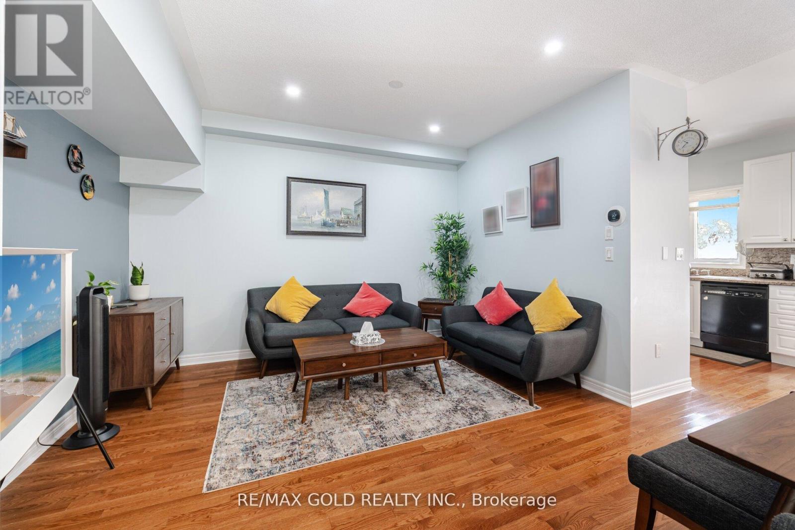 10 - 61 Nelson Street W, Brampton, Ontario  L6X 1C4 - Photo 7 - W12261076
