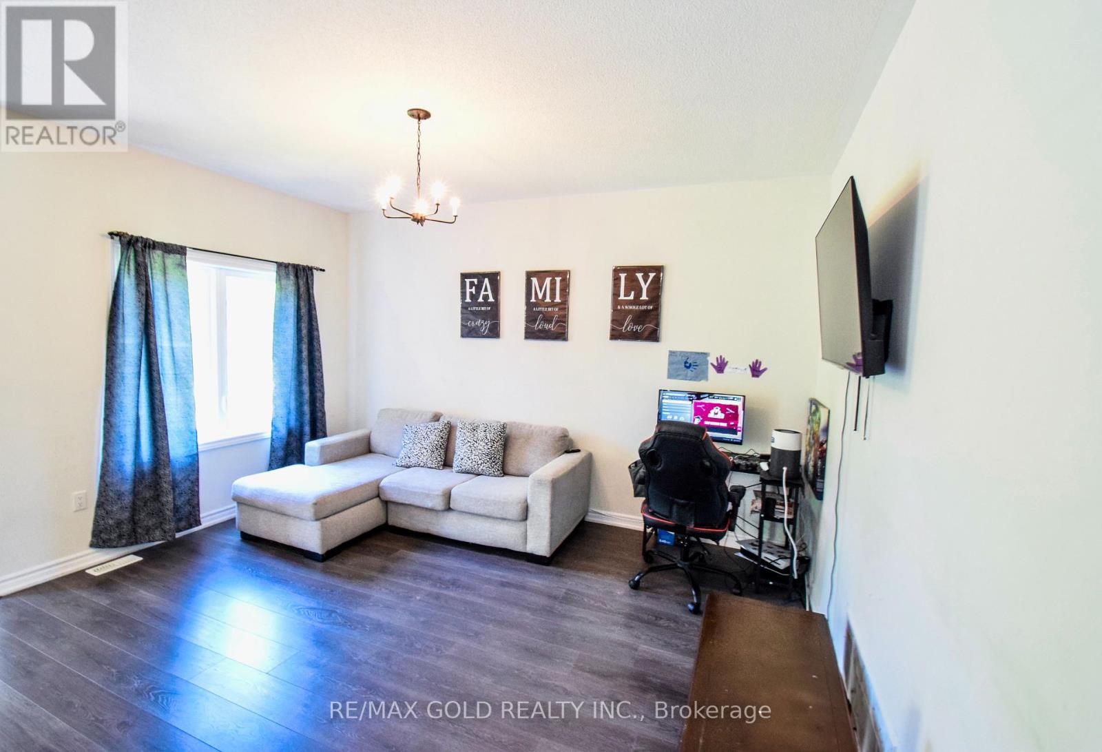77 Tumblewood Place W, Welland, Ontario  L3B 0J3 - Photo 15 - X12261078