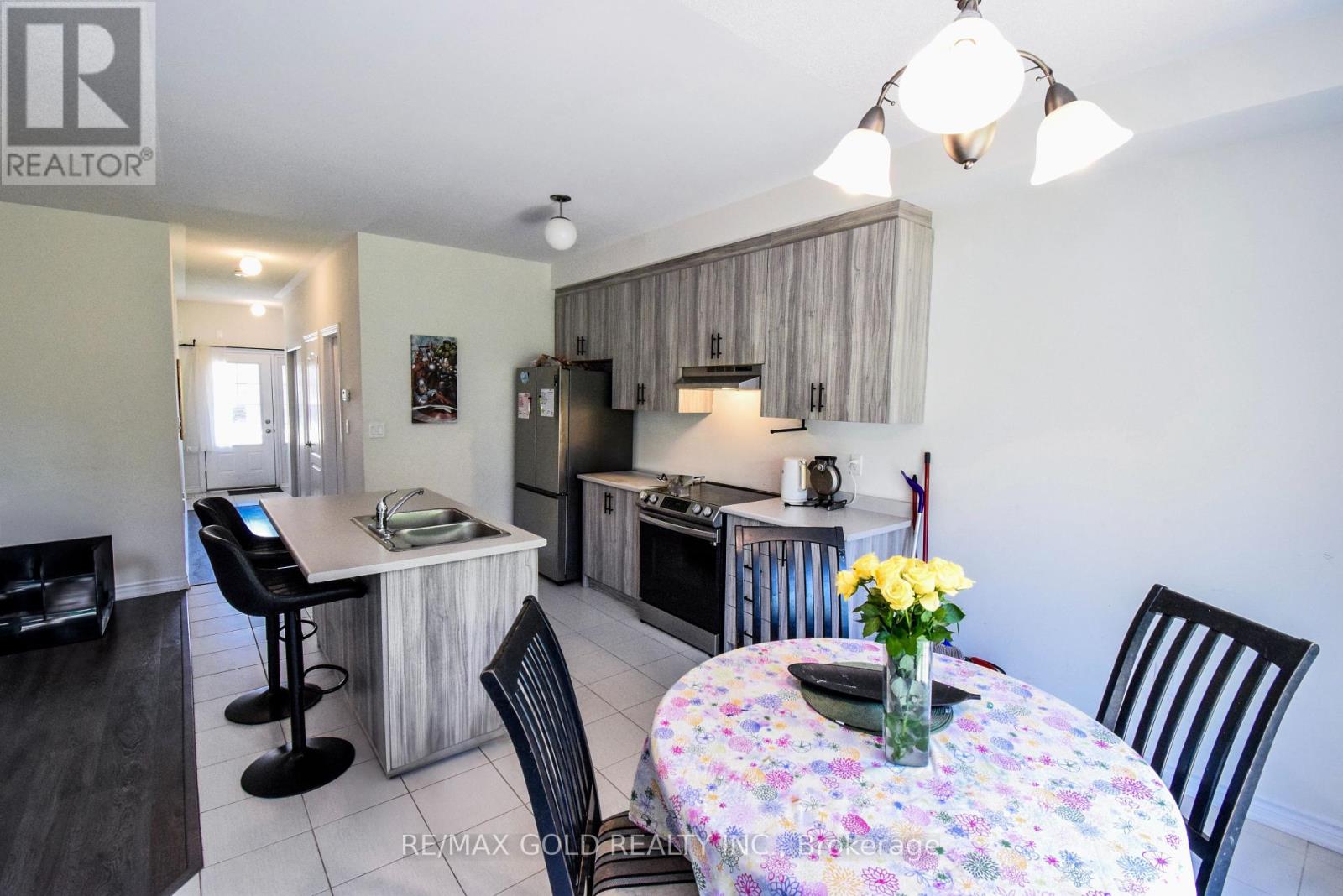 77 Tumblewood Place W, Welland, Ontario  L3B 0J3 - Photo 9 - X12261078