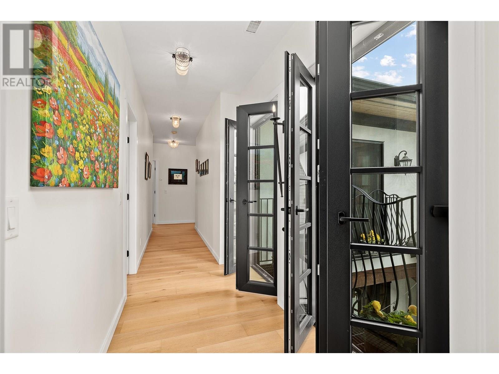 Property at 464 Cadder Avenue image 5