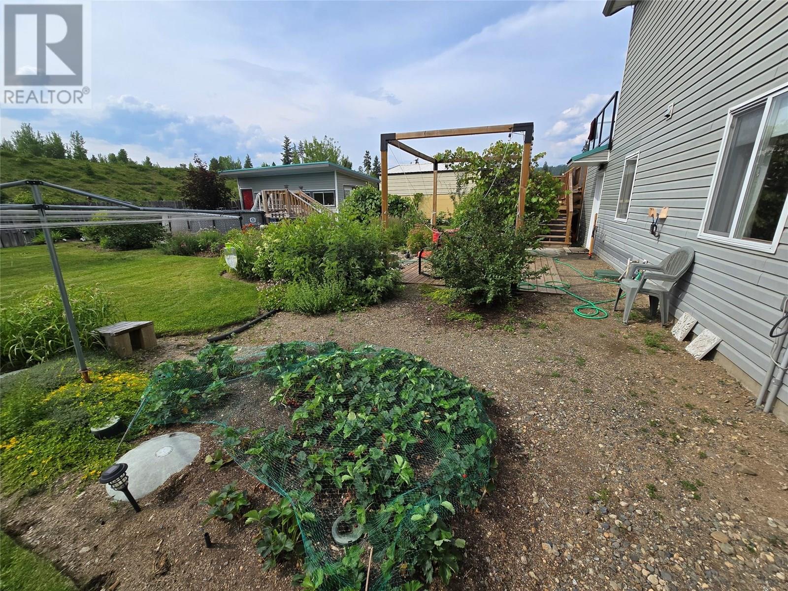 401 Mclean Road, Barriere, British Columbia  V0E 1E0 - Photo 50 - 10354493