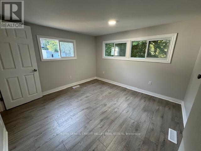 18 Park Boulevard, Erin, Ontario  N0B 1T0 - Photo 7 - X12250894