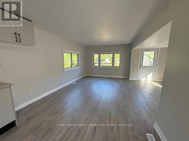 18 Park Boulevard, Erin, Ontario  N0B 1T0 - Photo 17 - X12250894