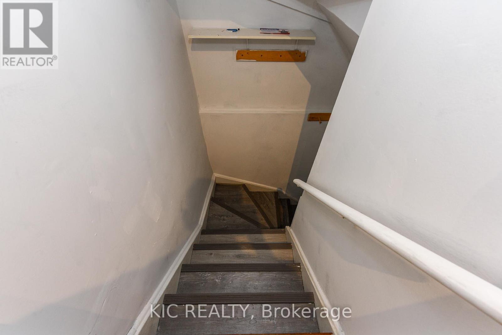 14 Paramount Place, Brampton, Ontario  L6Y 2T3 - Photo 20 - W12261186