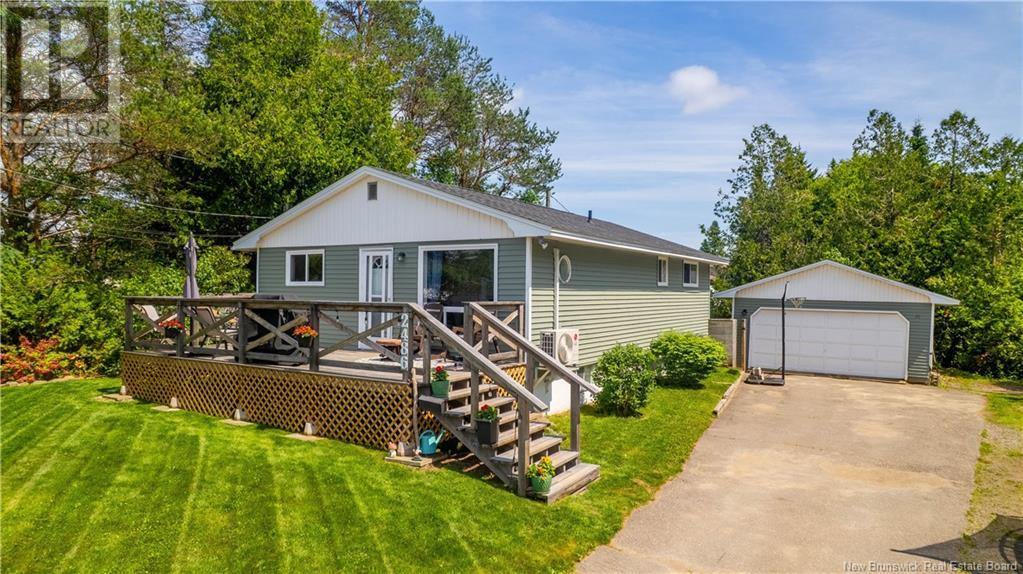 Property at 2486 Loch Lomond Road image 3