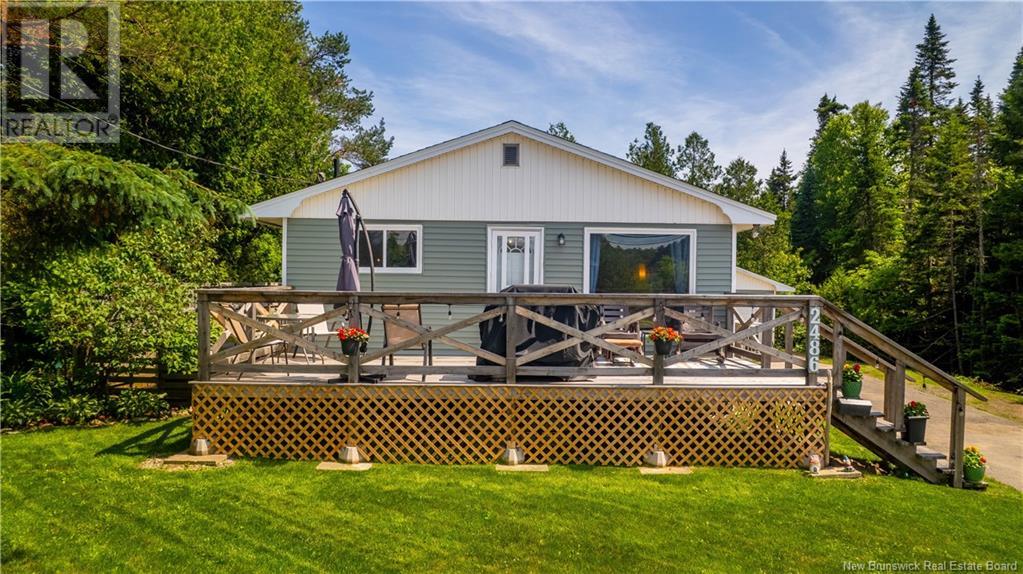 Property at 2486 Loch Lomond Road image 2