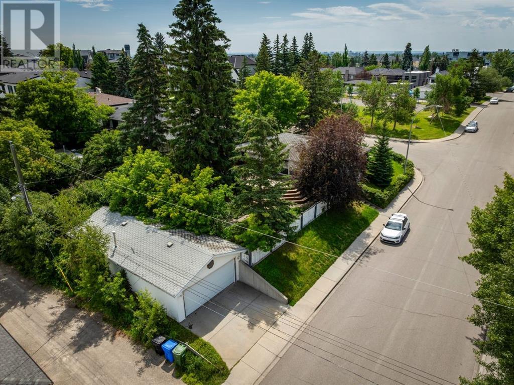 Property at 2240 30 Avenue SW image 5