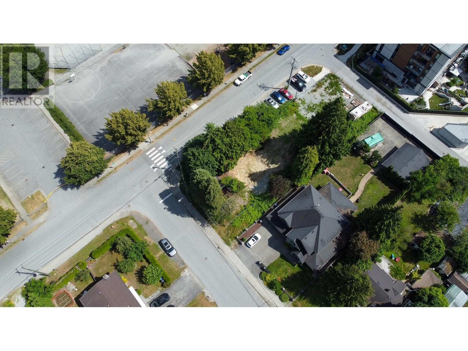 2116 Salisbury Avenue, Port Coquitlam, British Columbia  V3C 2B1 - Photo 5 - R3022752