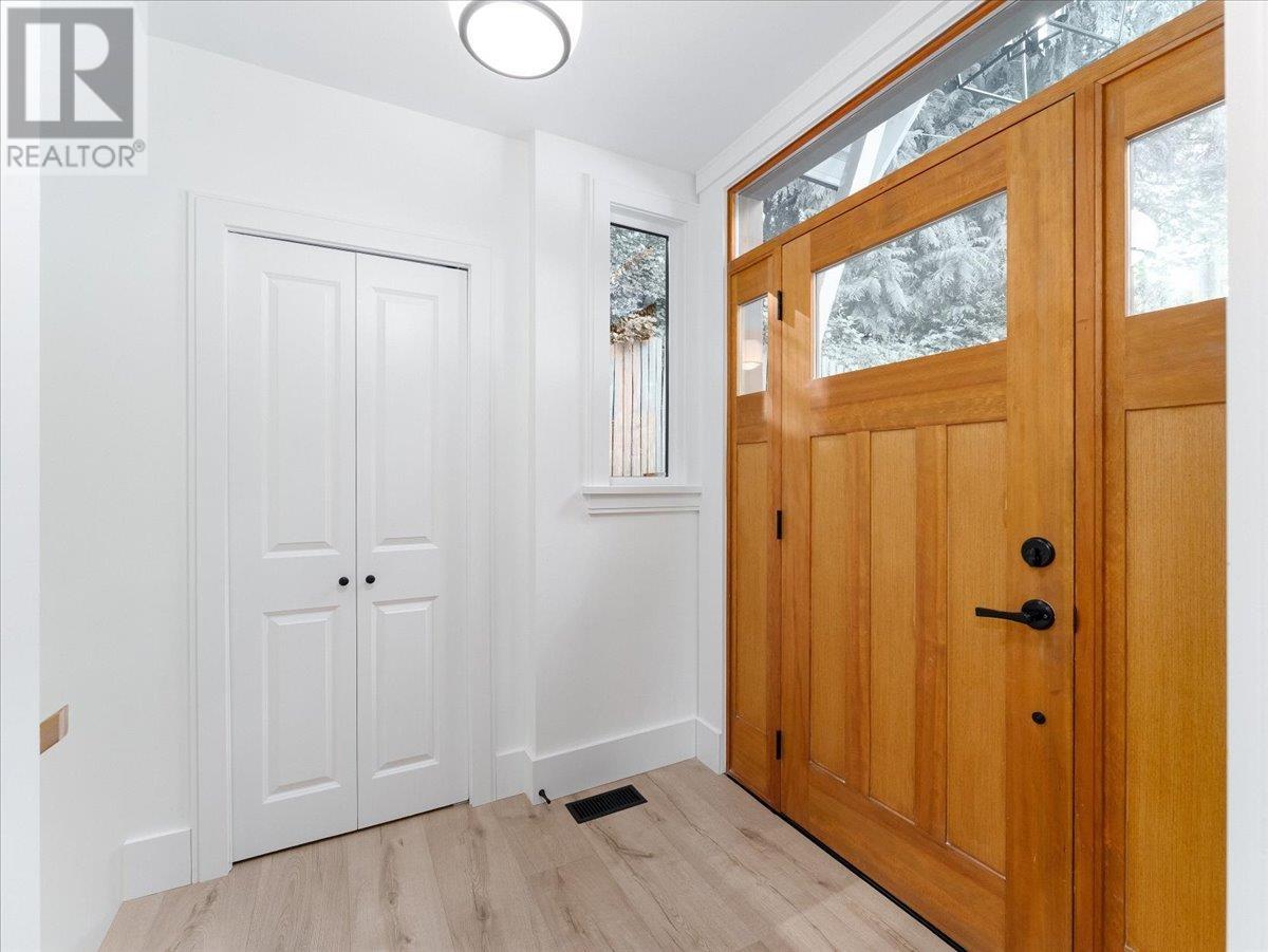 Property at 6810 HYCROFT ROAD image 3