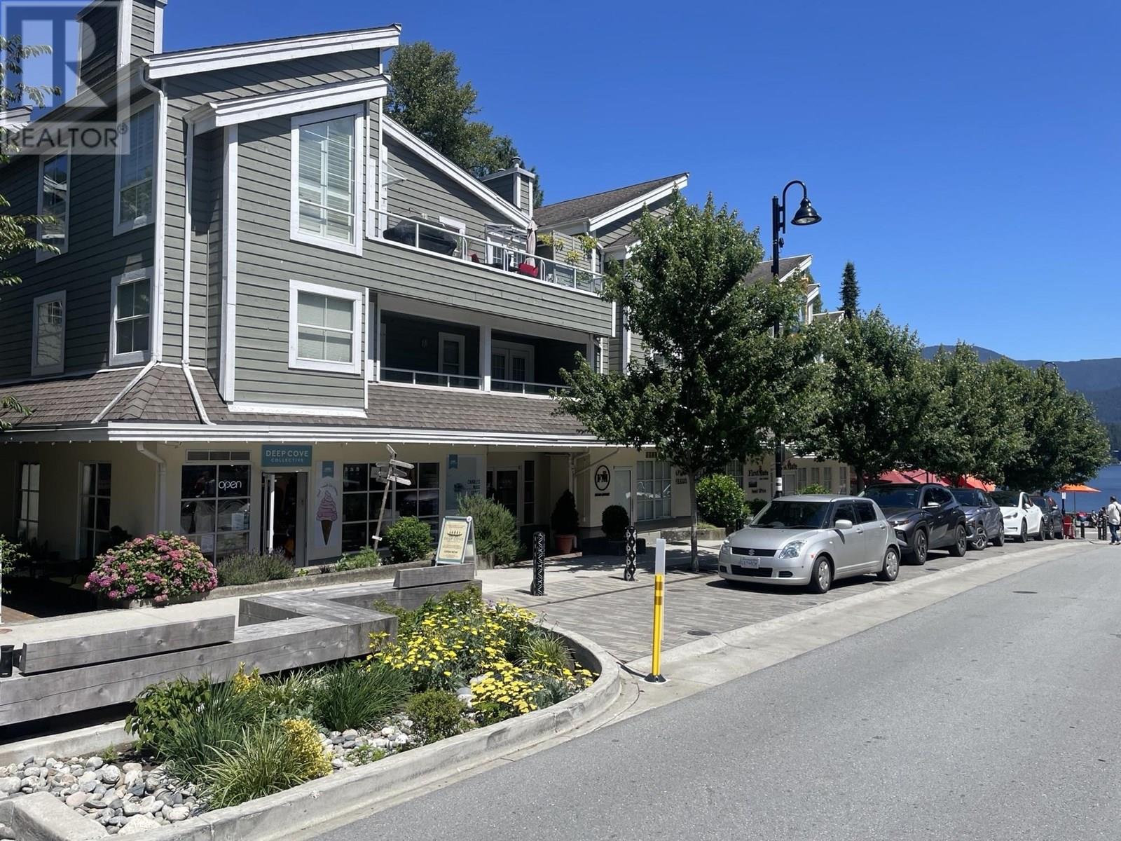 105C 4390 GALLANT AVENUE, North Vancouver, British Columbia