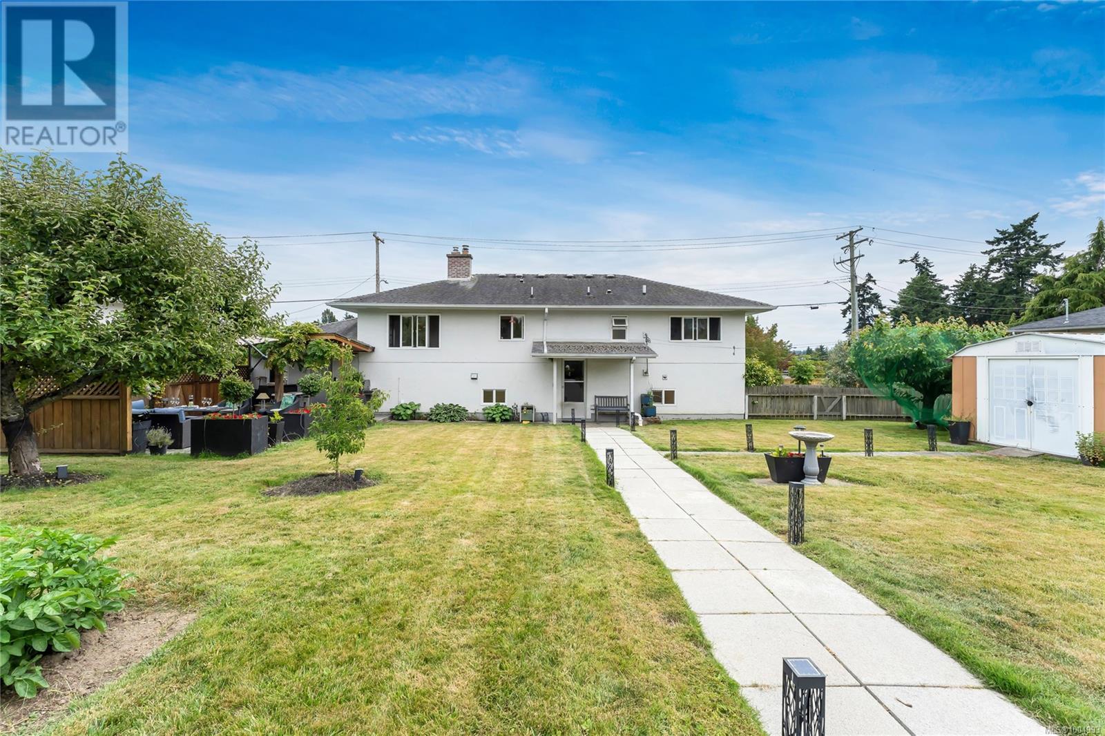 Property at 504 Dumeresq St image 4