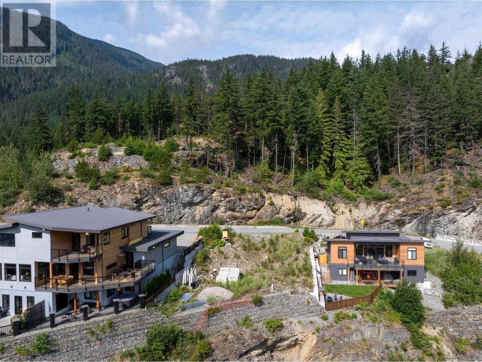 1303 Eagle Drive, Pemberton, British Columbia  V0N 2L0 - Photo 4 - R3016954
