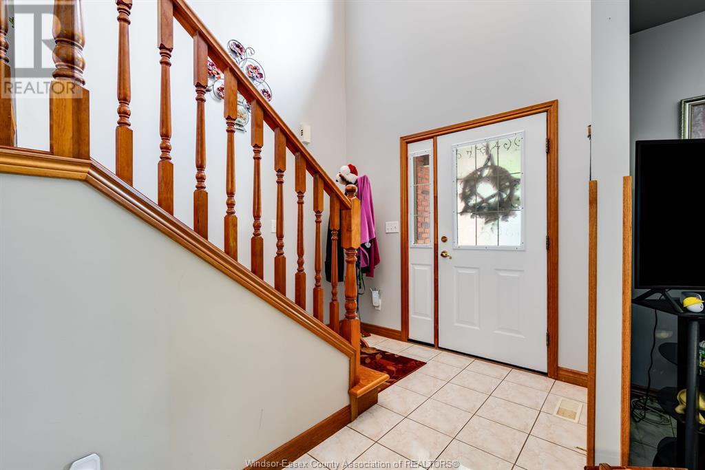 Property at 2 PECANWOOD image 2