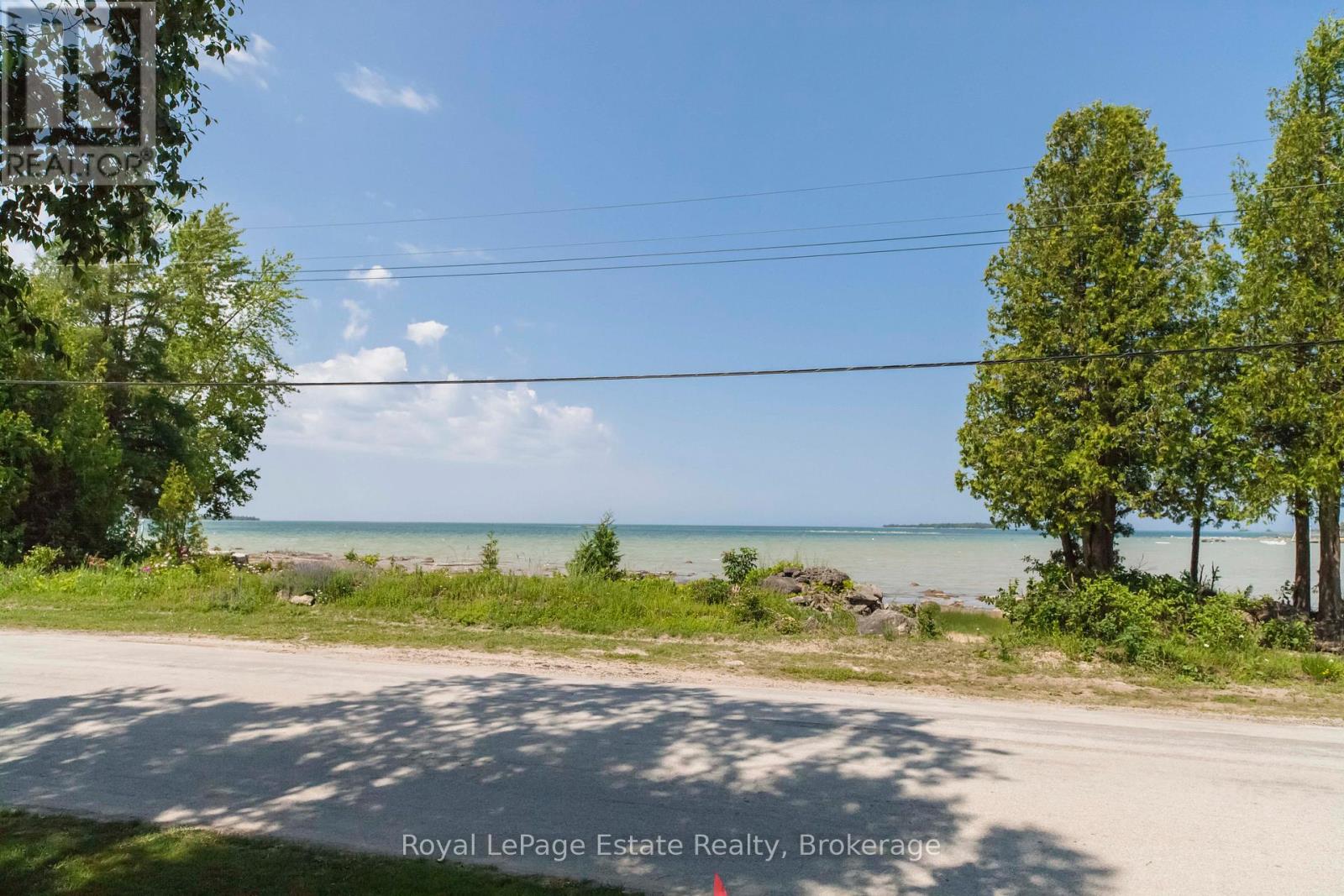 371 Bay Street, South Bruce Peninsula, Ontario  N0H 2T0 - Photo 13 - X12261246