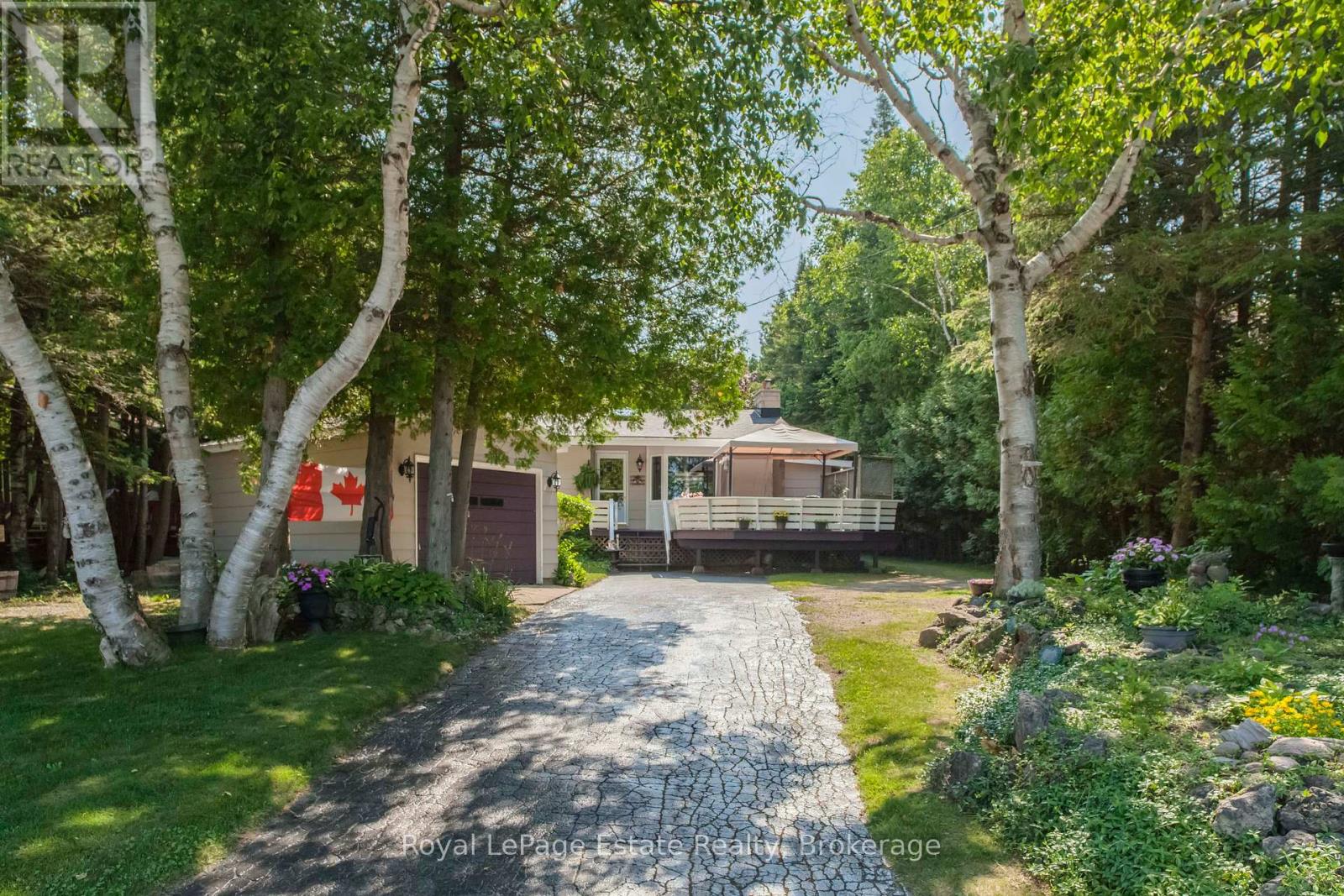 371 Bay Street, South Bruce Peninsula, Ontario  N0H 2T0 - Photo 14 - X12261246