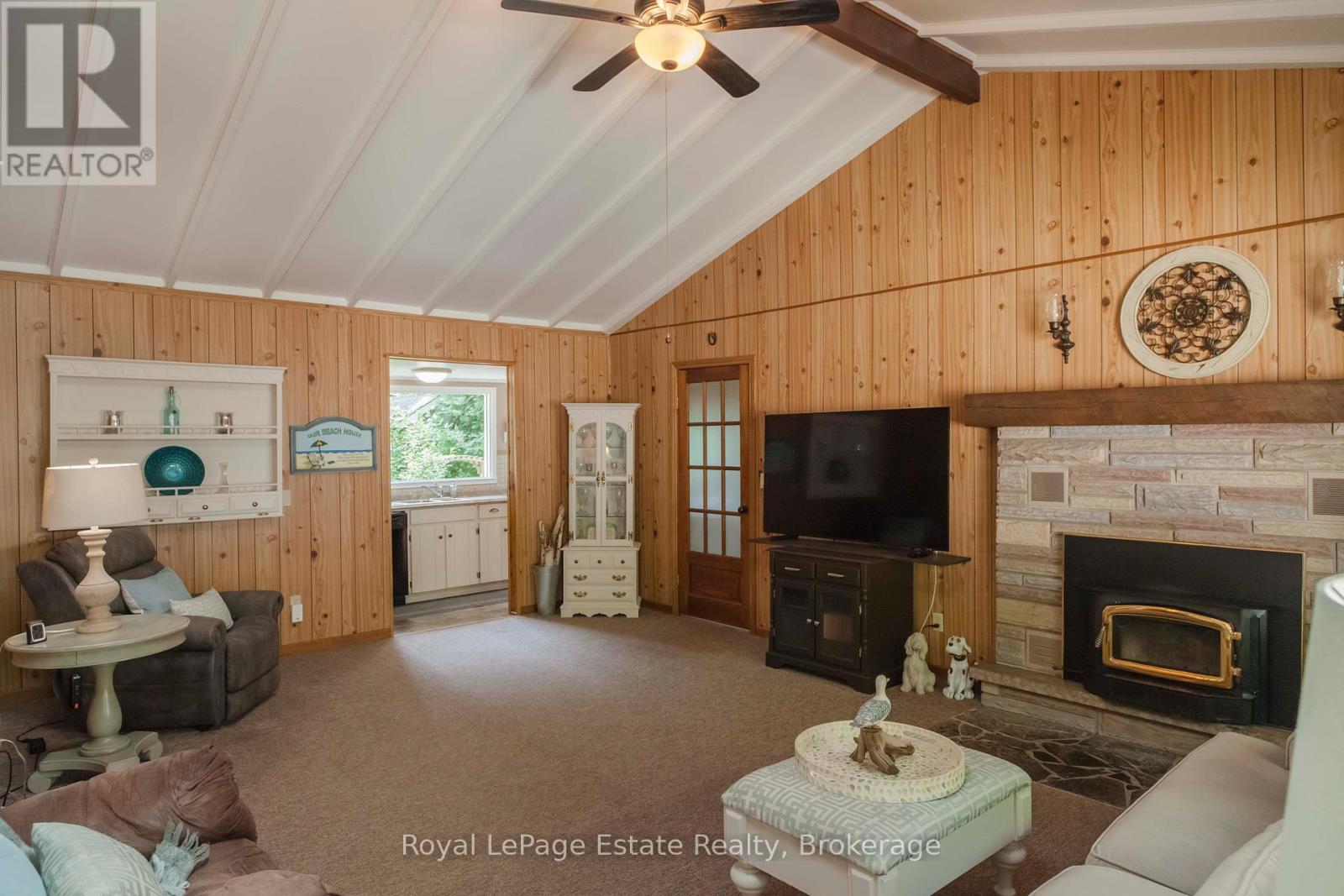 371 Bay Street, South Bruce Peninsula, Ontario  N0H 2T0 - Photo 18 - X12261246