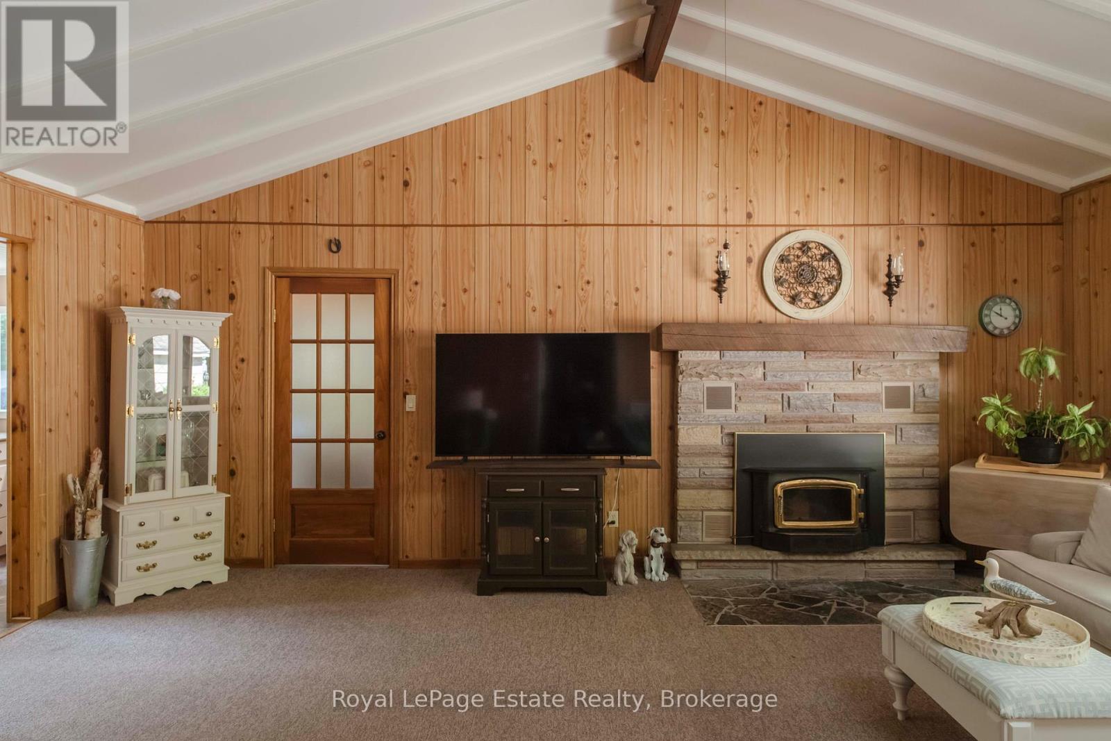 371 Bay Street, South Bruce Peninsula, Ontario  N0H 2T0 - Photo 19 - X12261246