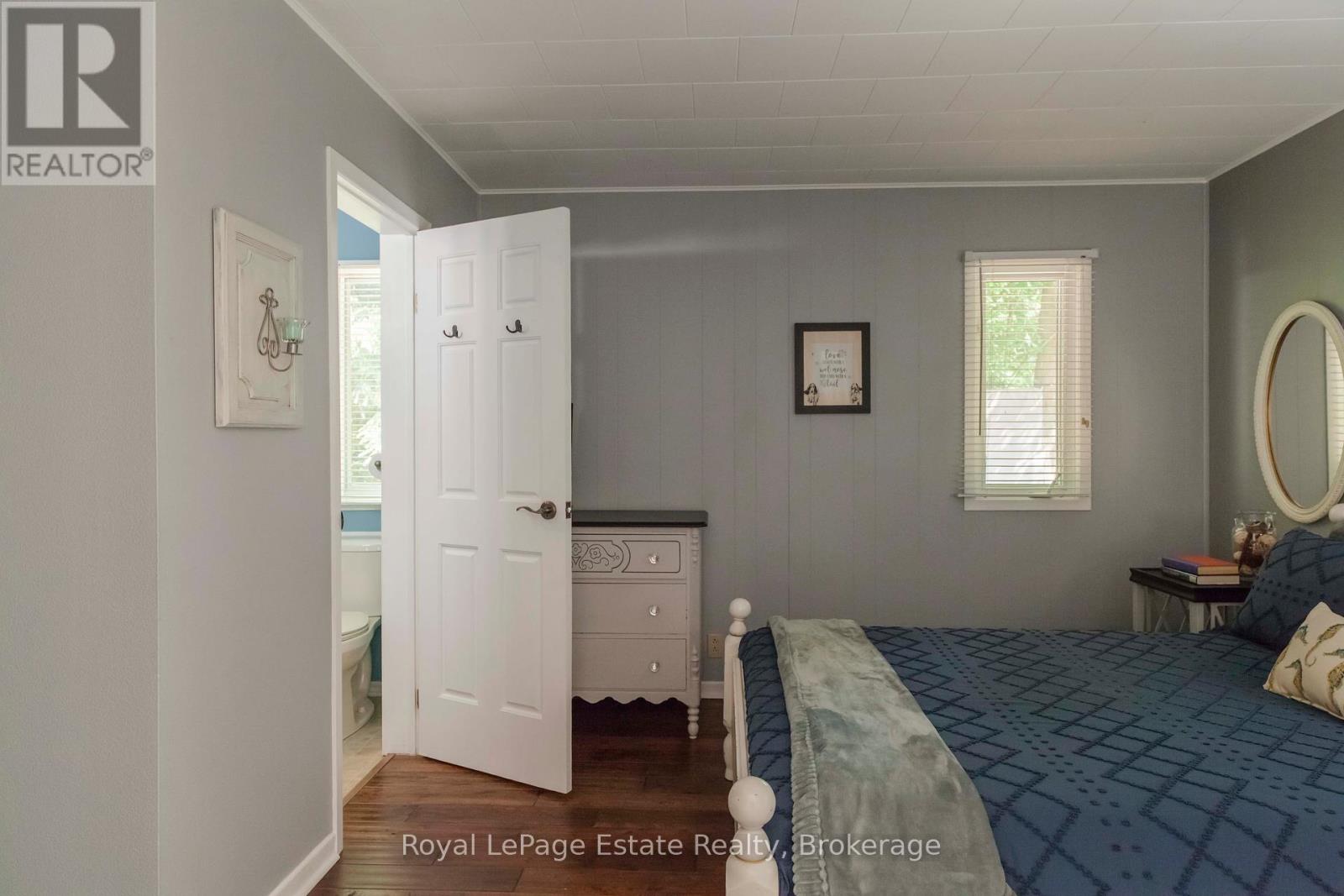 371 Bay Street, South Bruce Peninsula, Ontario  N0H 2T0 - Photo 28 - X12261246