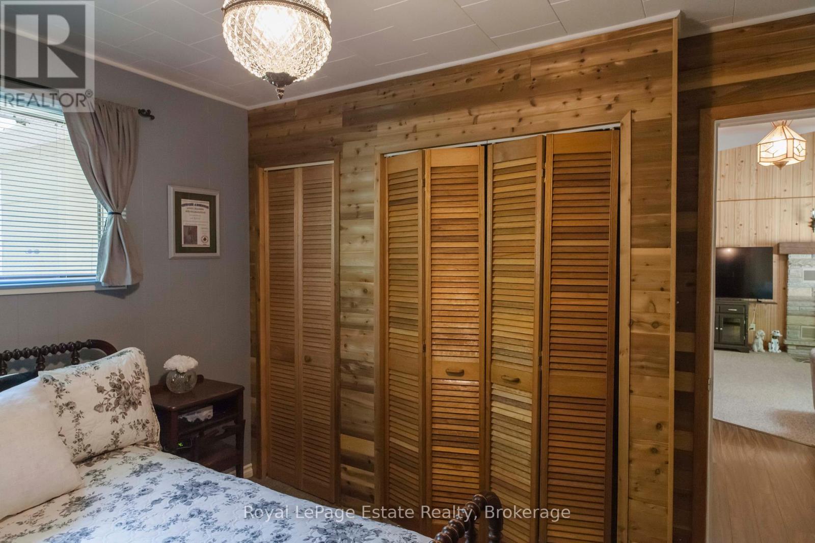 371 Bay Street, South Bruce Peninsula, Ontario  N0H 2T0 - Photo 37 - X12261246