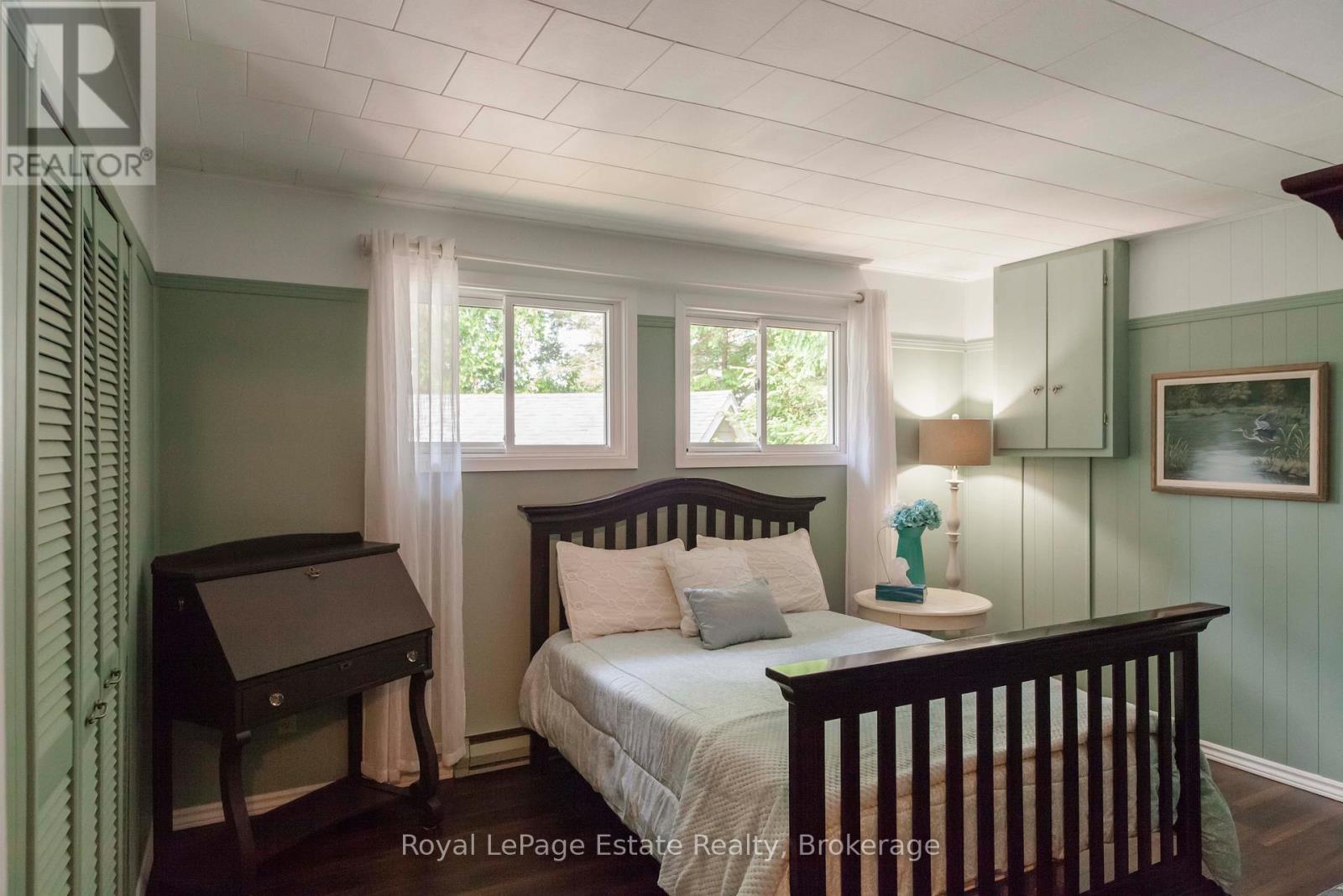 371 Bay Street, South Bruce Peninsula, Ontario  N0H 2T0 - Photo 38 - X12261246