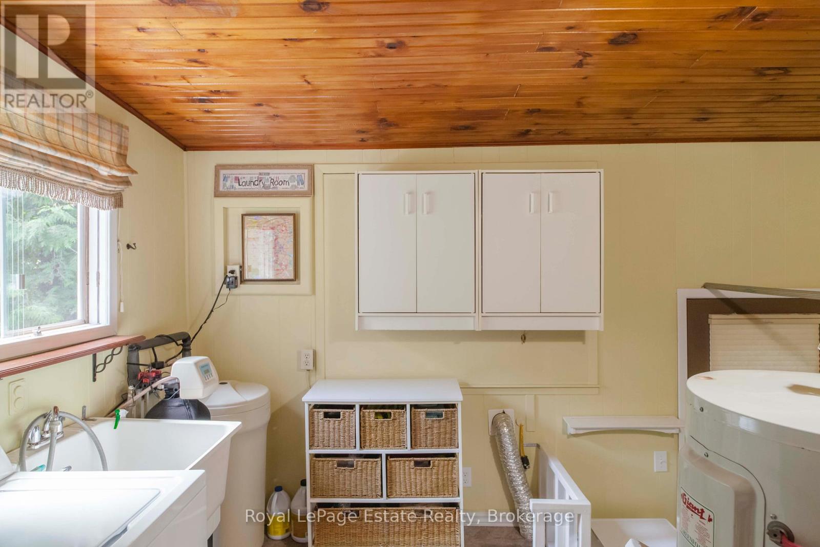 371 Bay Street, South Bruce Peninsula, Ontario  N0H 2T0 - Photo 41 - X12261246