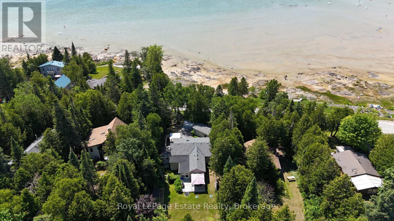 371 Bay Street, South Bruce Peninsula, Ontario  N0H 2T0 - Photo 9 - X12261246