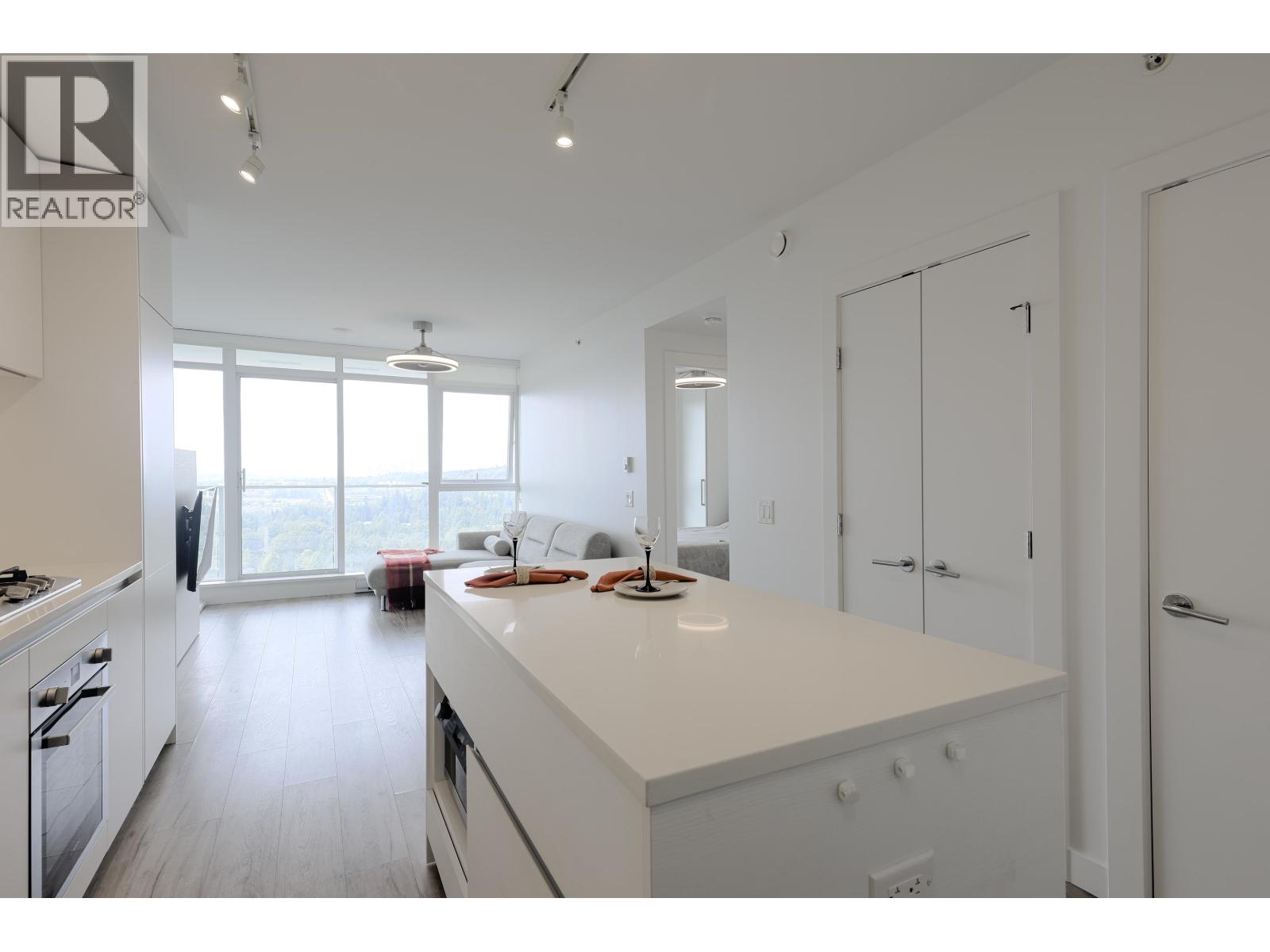 1906 652 WHITING WAY, coquitlam, British Columbia V3J0K3