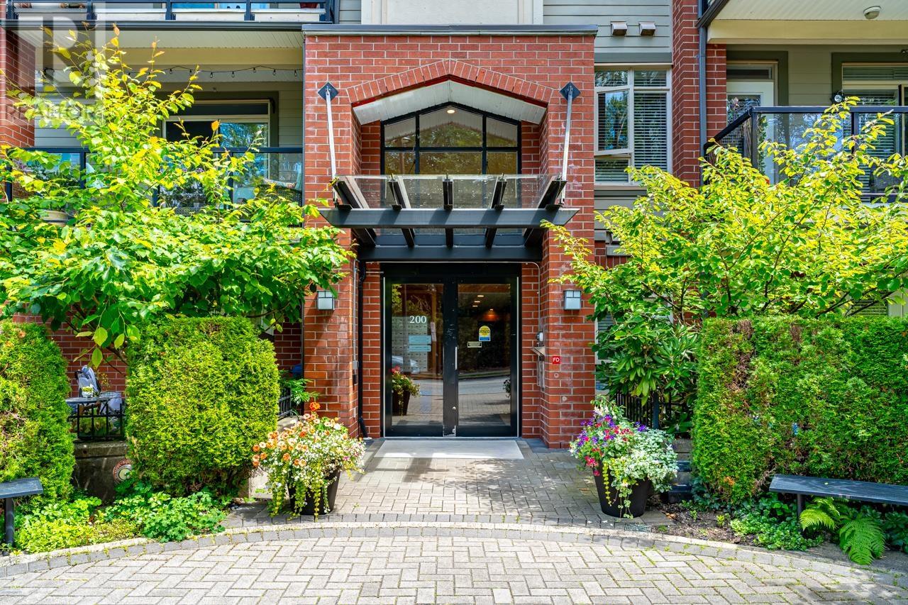 103 200 CAPILANO ROAD, port moody, British Columbia V3H5N1