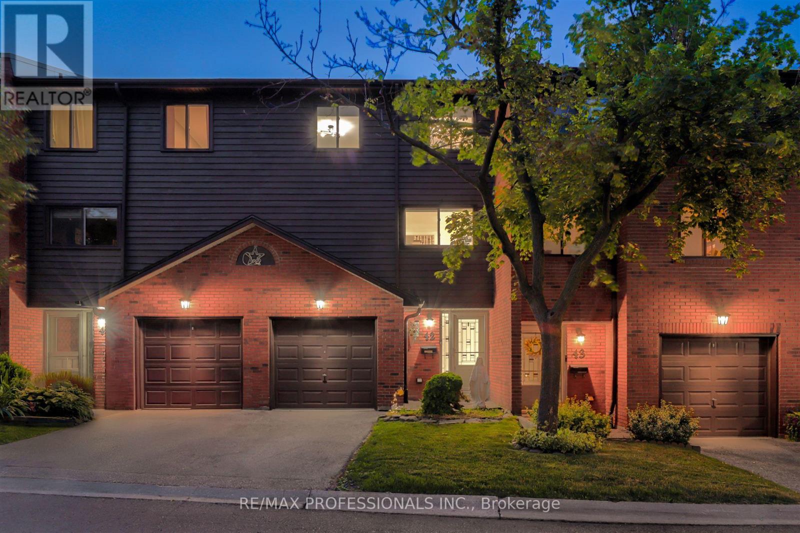 Property at 42 - 4165 FIELDGATE DRIVE image 2