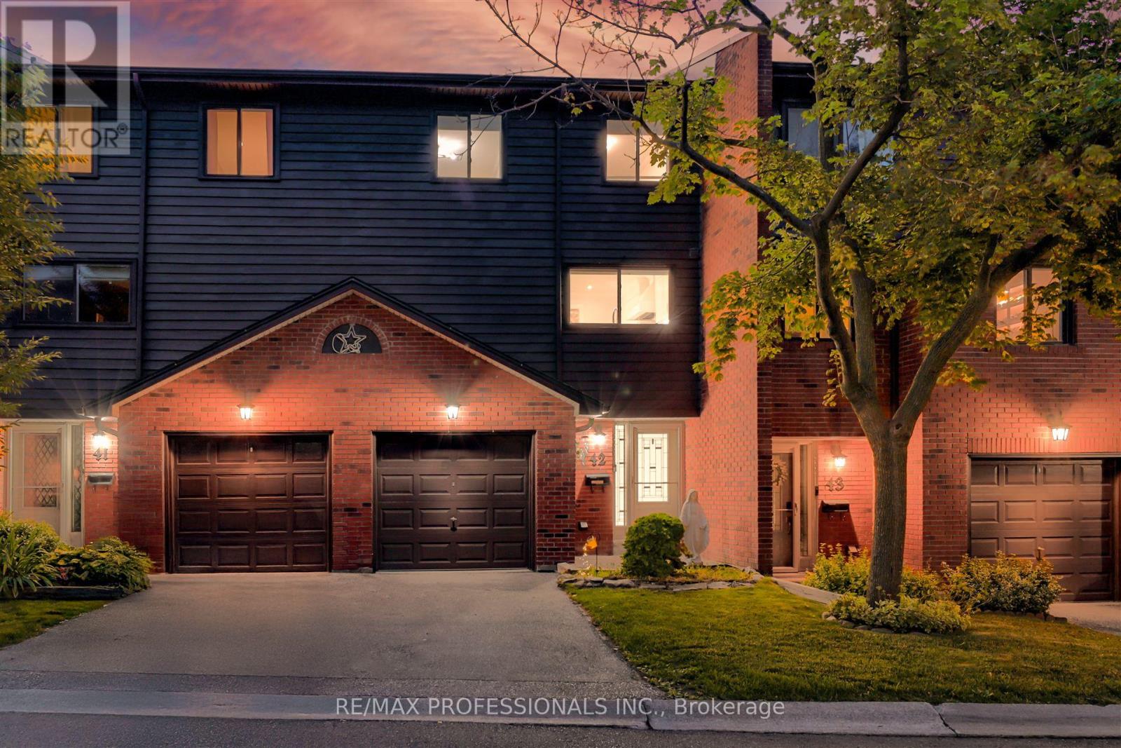 Property at 42 - 4165 FIELDGATE DRIVE image 1