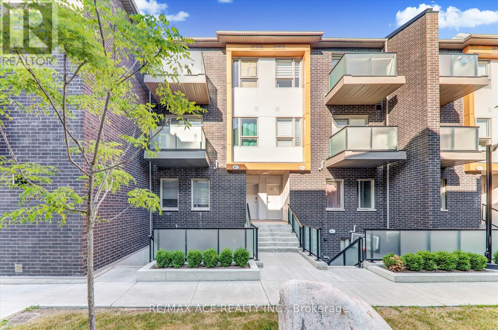 Property at 431 - 2789 EGLINTON AVENUE E image 1