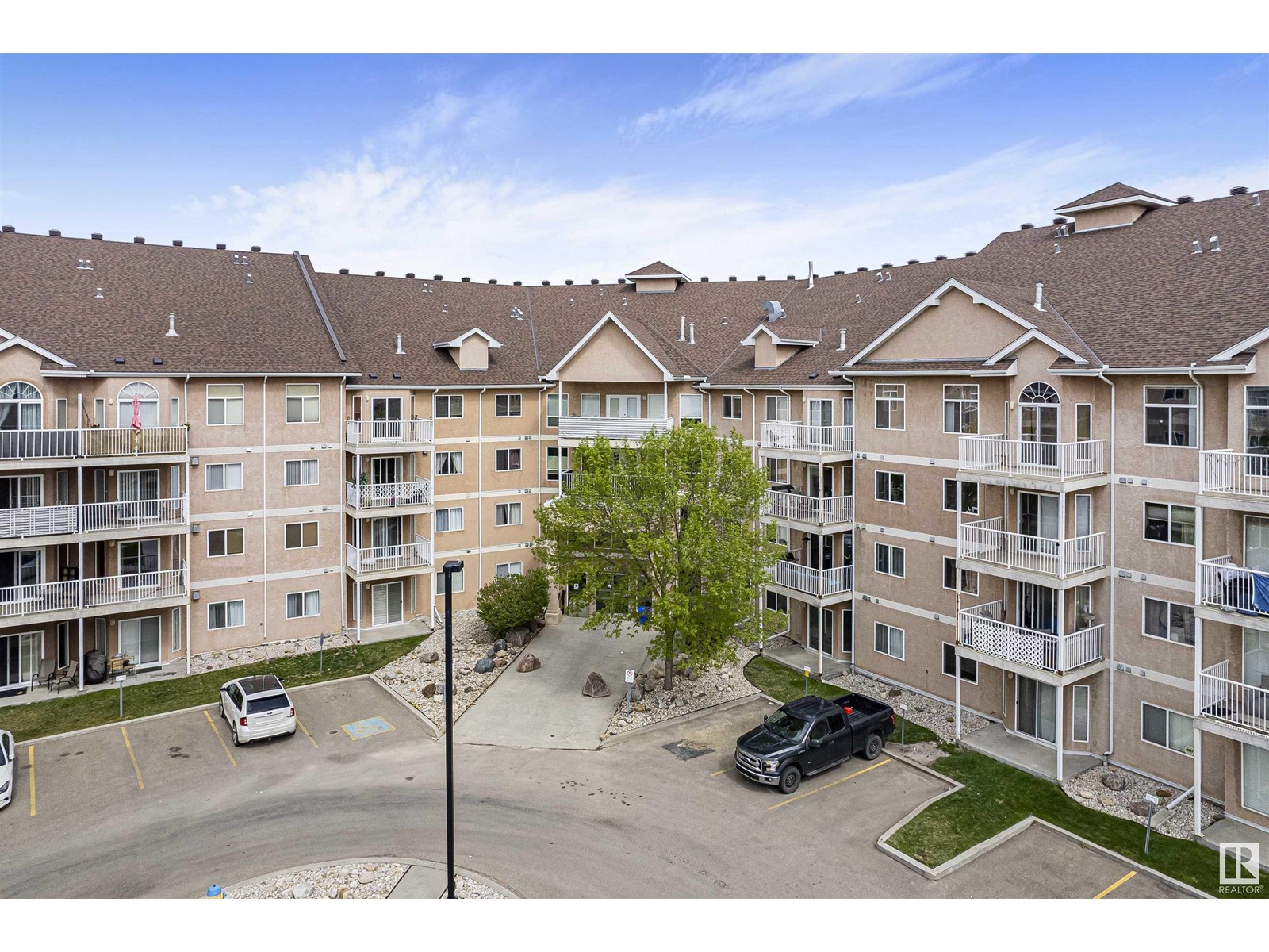 Property at #213 4312 139 AV NW image 2