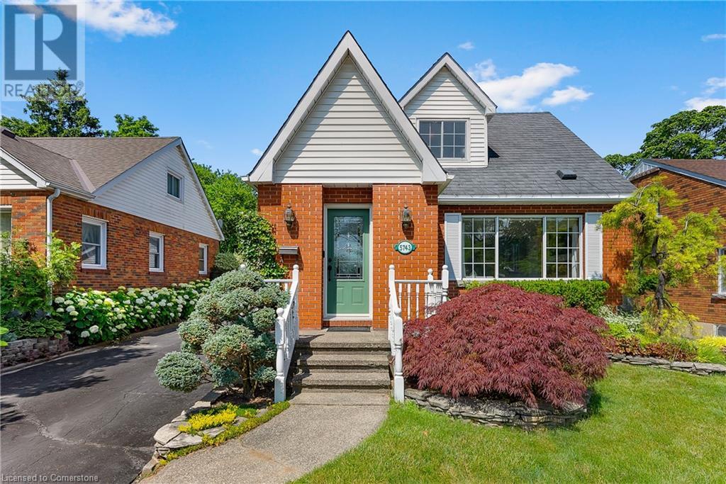 5743 Lowell Avenue, Niagara Falls, Ontario  L2G 4E4 - Photo 1 - 40747586