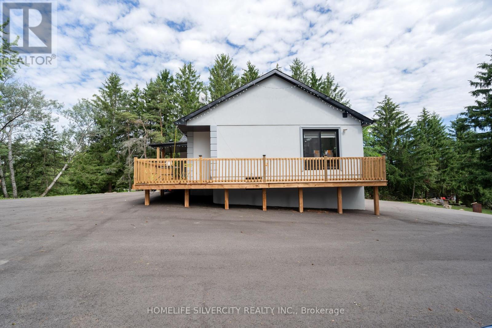 15553 The Gore Road, Caledon, Ontario  L7E 0X3 - Photo 6 - W12261302