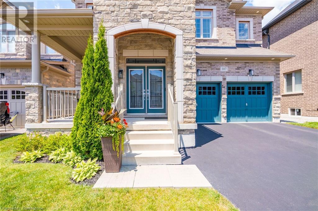 Property at 107 AVANTI Crescent image 2