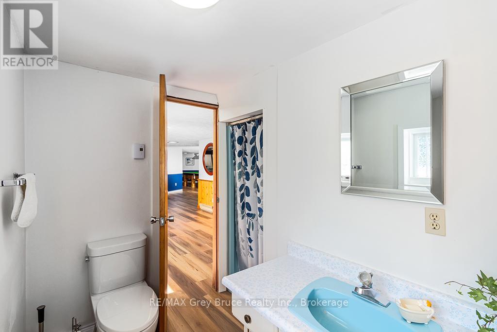 15 Isthmus Bay Road, Northern Bruce Peninsula, Ontario  N0H 1W0 - Photo 26 - X12093047