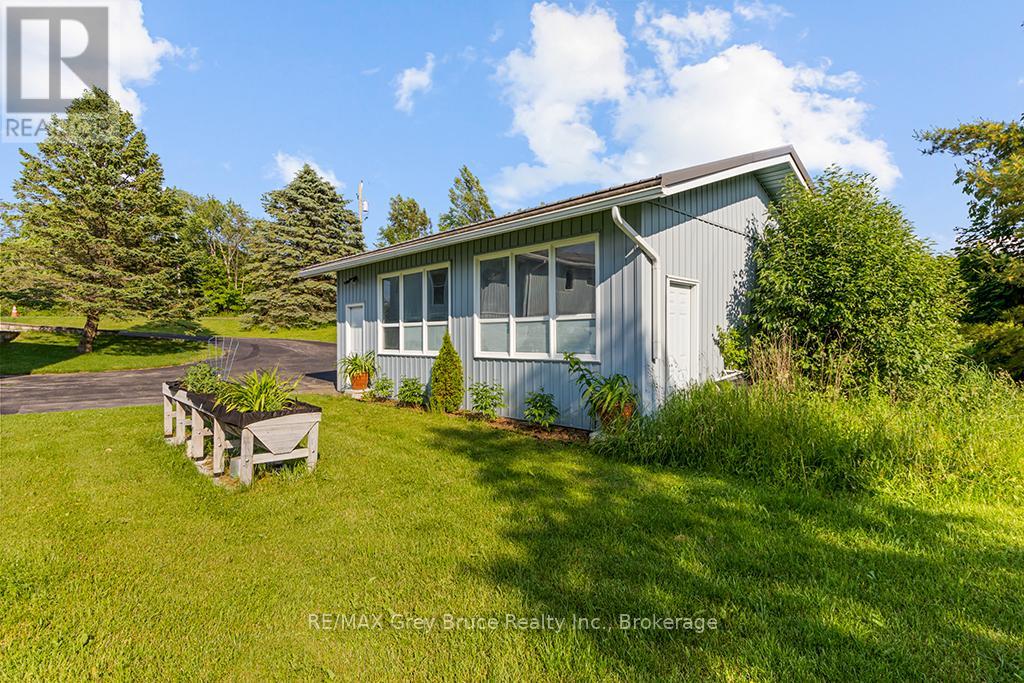 15 Isthmus Bay Road, Northern Bruce Peninsula, Ontario  N0H 1W0 - Photo 31 - X12093047