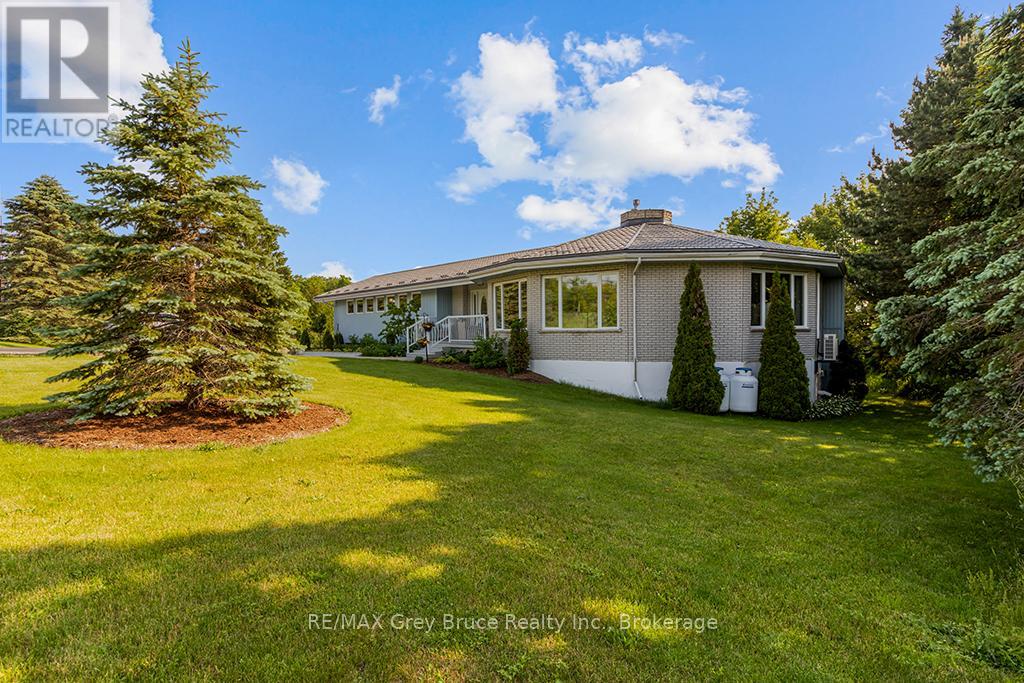 15 Isthmus Bay Road, Northern Bruce Peninsula, Ontario  N0H 1W0 - Photo 6 - X12093047