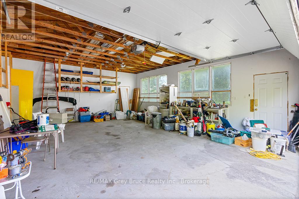 15 Isthmus Bay Road, Northern Bruce Peninsula, Ontario  N0H 1W0 - Photo 32 - X12093047