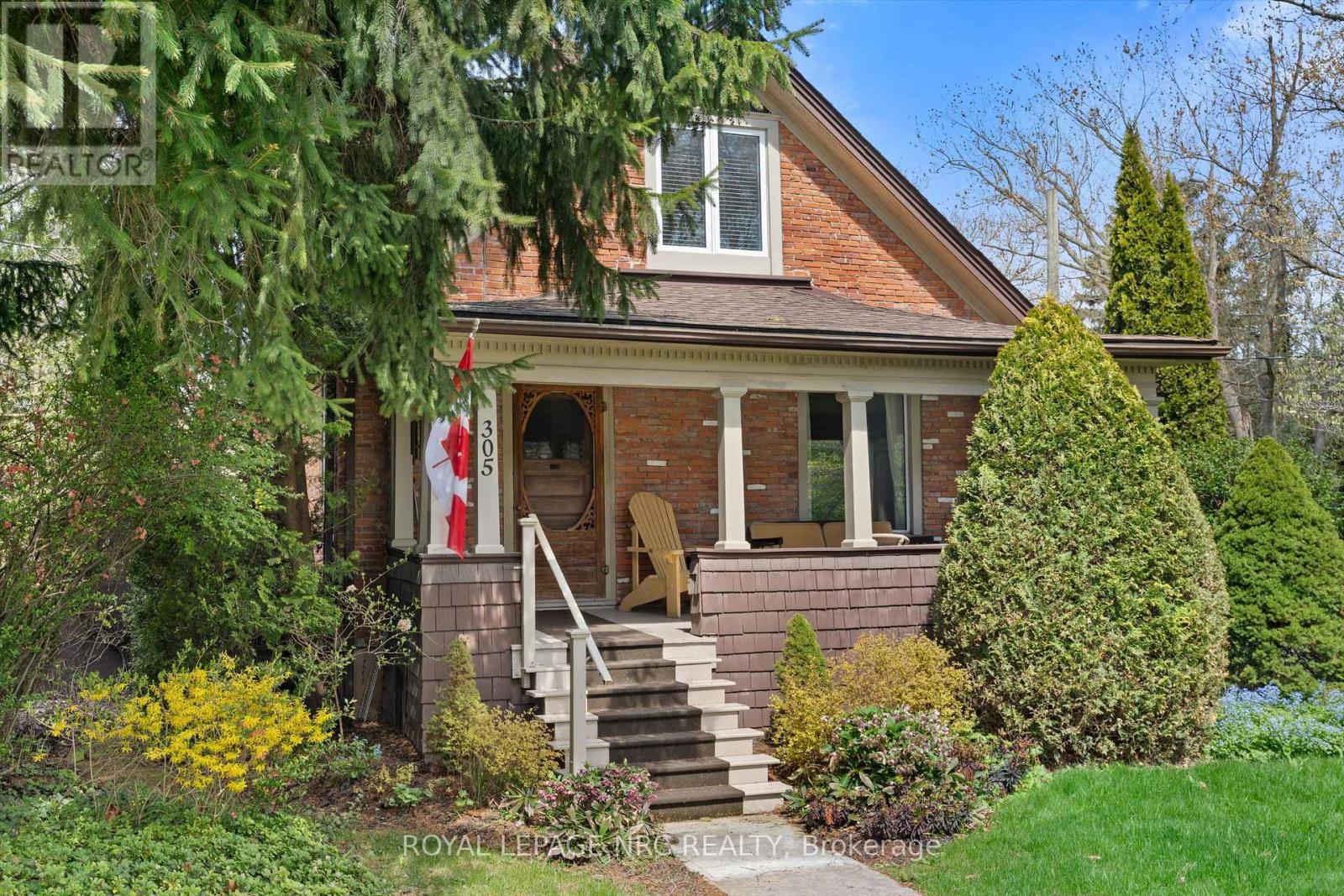 Property at 305 VICTORIA STREET image 2
