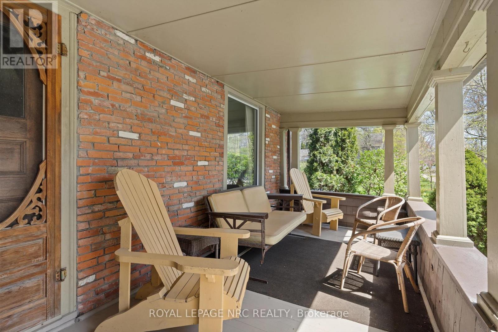 Property at 305 VICTORIA STREET image 4