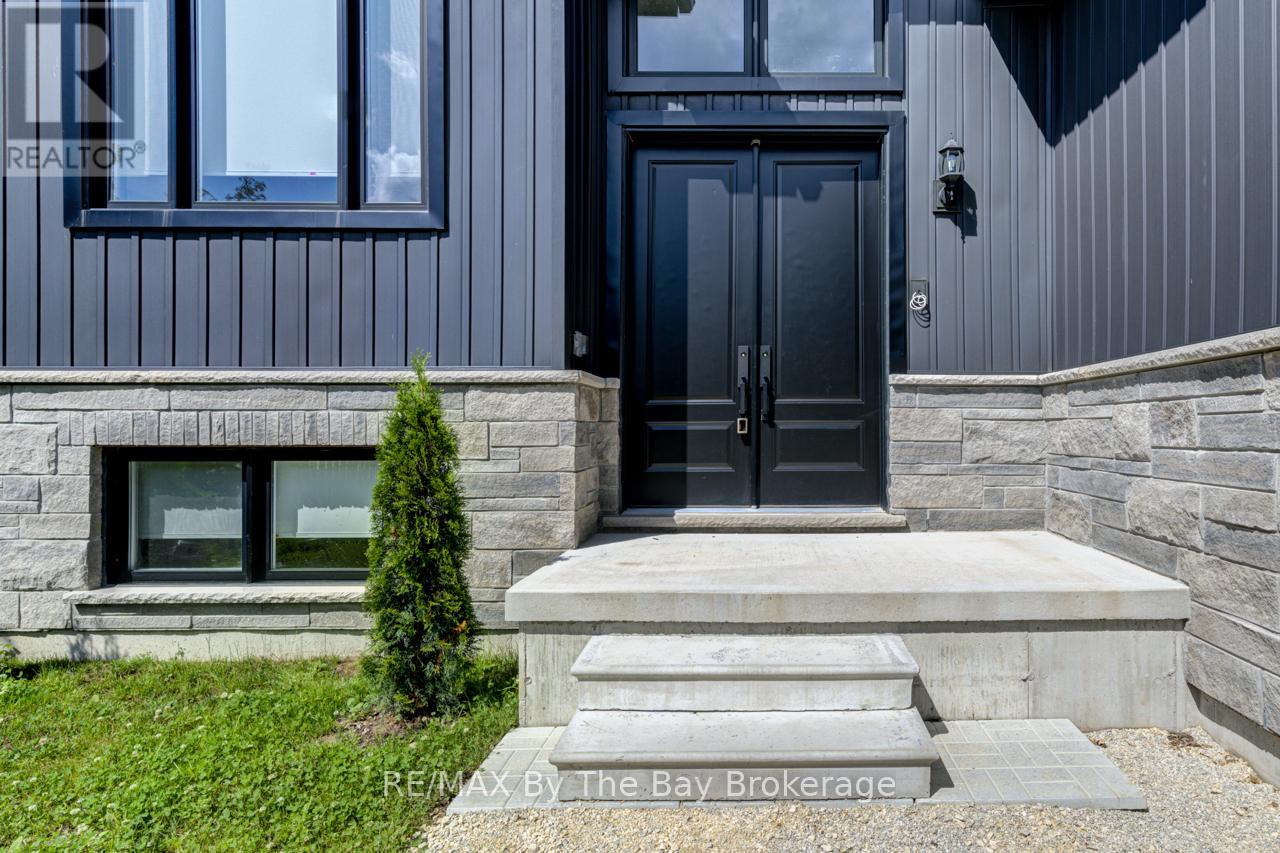 Property at 91 SUMMER VIEW AVENUE image 2