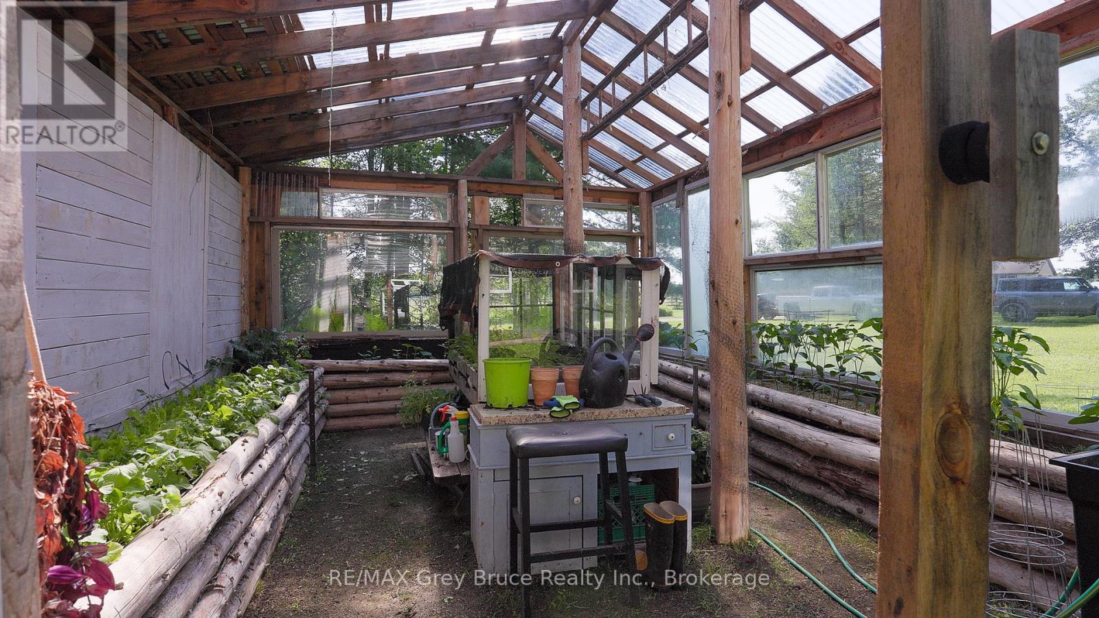 362404 Lindenwood Road, Georgian Bluffs, Ontario N0H 2T0 - Photo 49 - X12261349