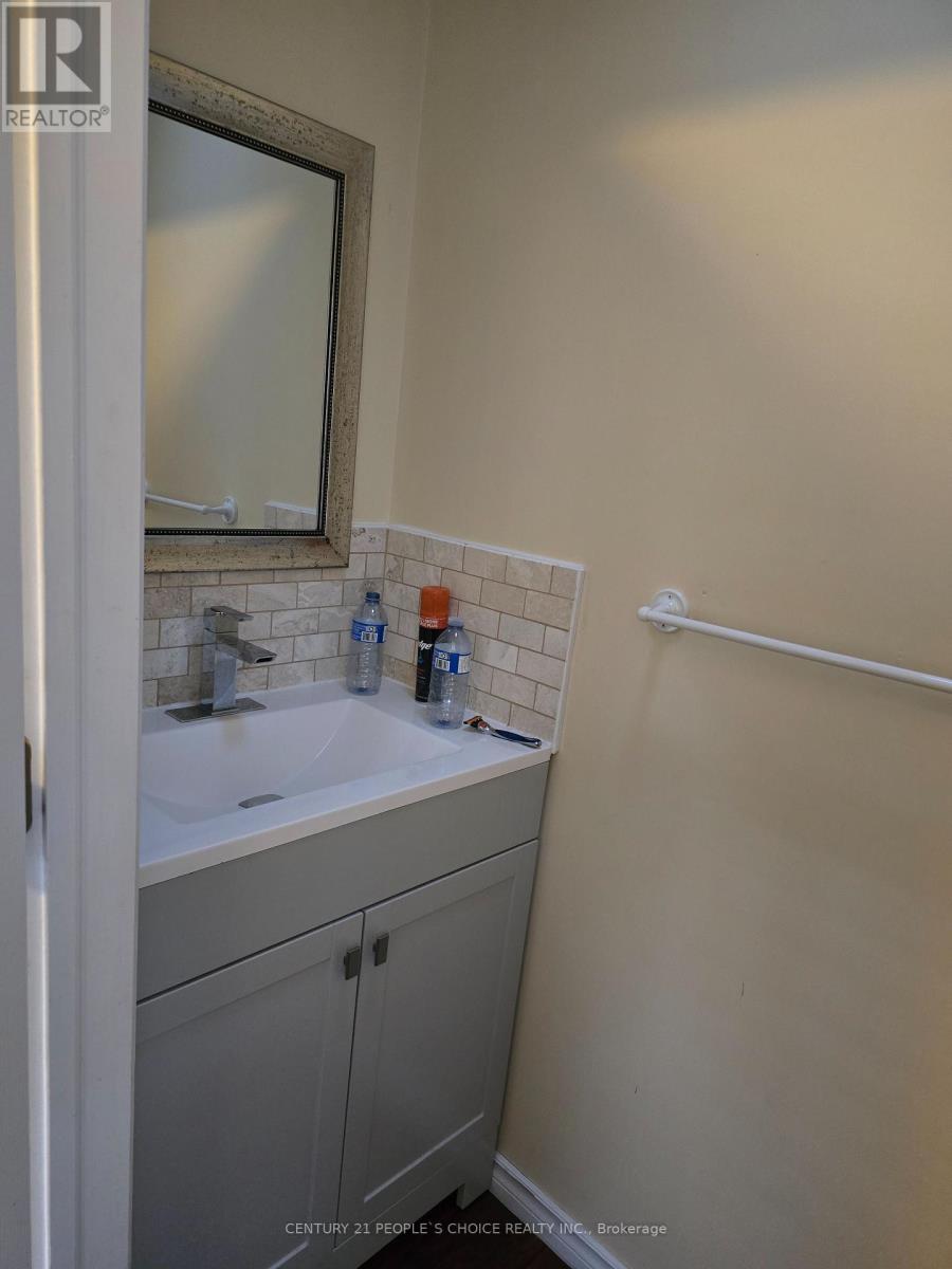5511 Palmer Avenue Se, Niagara Falls, Ontario  L2E 3V3 - Photo 22 - X12261359