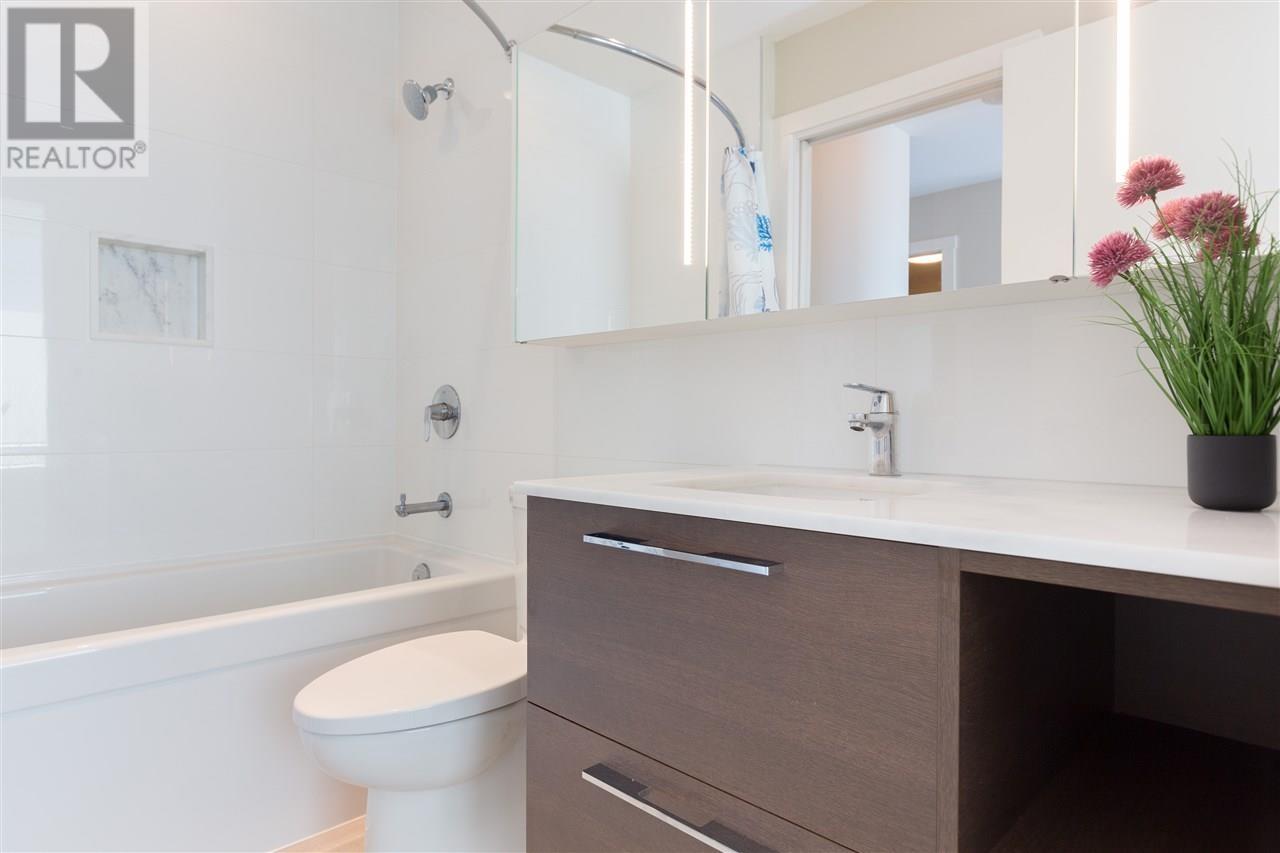 2808 570 Emerson Street, Coquitlam, British Columbia  V3J 0G3 - Photo 11 - R3022913